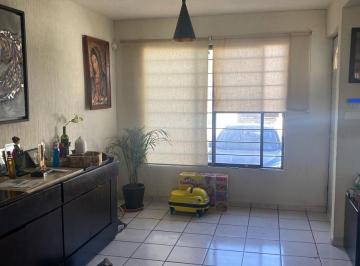 Casa · 180m² · 4 Recámaras · Casa en Venta con Habitación en Pb y con Loft Incluido