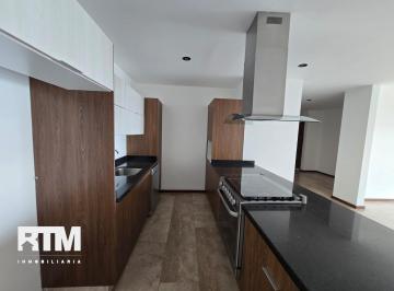 Departamento · 202m² · 3 Recámaras · 2 Estacionamientos · Departamento en Renta en Park View
