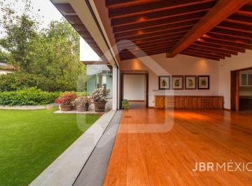 Casa · 1076m² · 3 Recámaras · 20 Estacionamientos · Casa en Privada en Bosques de Las Lomas