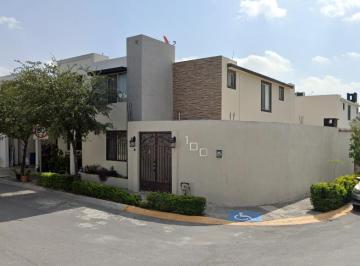 Casa de 4 habitaciones, Apodaca · Casa en Venta en Residencial Capellania Apodaca