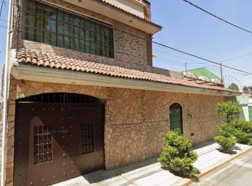 Casa de 4 habitaciones, Tecámac · Venta de Casa en Potreros Ojo de Agua