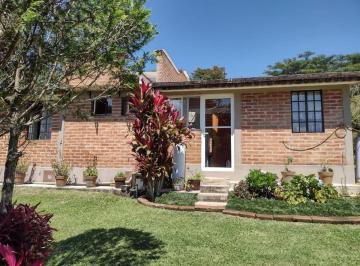 Casa de 2 habitaciones, Xalapa · Casa Campestre en Coapexpan, Xalapa con Jardín de 1,200 m²