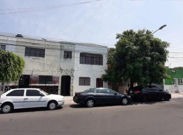 b9a92185de24bcfae94af8f5fe15b0fcdc04d402100aea4cfb548a25723946fb · Bonita Casa en Venta en Zona Medrano, Guadalajara