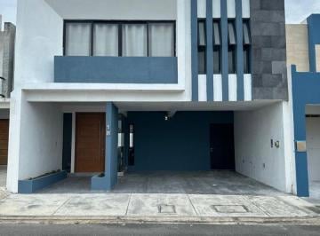 Casa de 3 habitaciones, Alvarado · En Renta Casa Amueblada en Lomas de La Rioja.