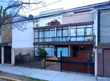 Casa de 4 habitaciones, Benito Juárez · Casa de 259 m² con 4 Recámaras en Venta en Nápoles