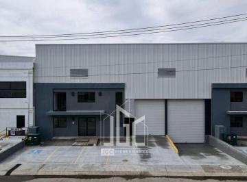 7ac839c83bc45cb3996e2e0cae8f639ceff0e46bc635a7aaafde1f45f22c129a · Nave Industrial en Venta Condominio Industrial Santa Cruz