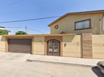 Casa de 3 habitaciones, Juárez · Casa Adjudicada en Venta en Monumental, Ciudad Juárez, Chihuahua.
