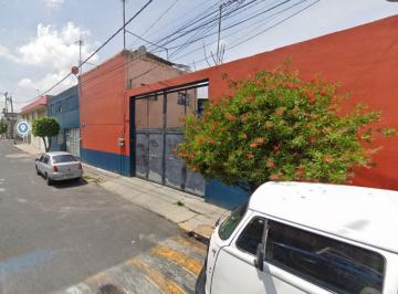 Casa de 2 habitaciones, Iztapalapa · Terreno con 2 Habitaciones en Lino Merino de Recuperacion Bancaria