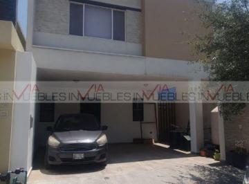 Casa · 149m² · 3 Recámaras · 2 Estacionamientos · Casa en Venta en Samsara