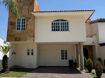 Casa en condominio · 320m² · 3 Recámaras · 2 Estacionamientos · Casa en Venta en San Martin del Tajo