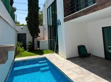 Casa de 3 habitaciones, Cuautla · Casa con Alberca de 160 m² con 3 Recámaras en Venta en Brisas de Cuautla