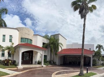 Casa · 854m² · 7 Recámaras · 4 Estacionamientos · Residencia de Lujo en Venta - Residencial Villa Magna, Cancún | 7 Recámaras, Alberca Privada, 854 m²
