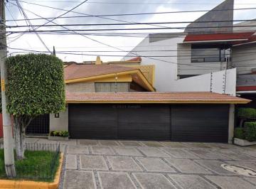 Casa de 5 habitaciones, Naucalpan de Juárez · Casa en Venta en Vasco de Quiroga, Cd. Satelite, Naucalpan de Juarez, Mex.