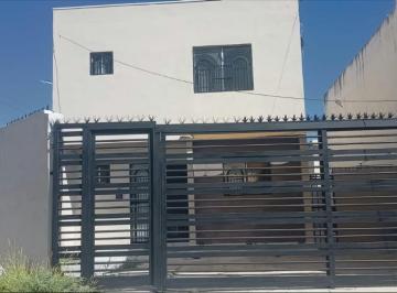 Casa · 120m² · 3 Recámaras · 2 Estacionamientos · Casa en Renta en Valle de Cumbres - Muy Cerca Plaza Cumbres