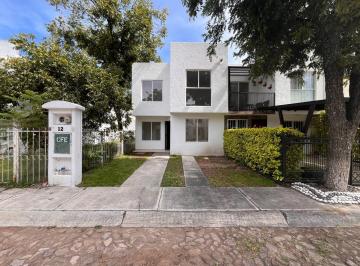 Casa · 86m² · 3 Recámaras · 2 Estacionamientos · Casa en Venta en San Juan del Rio, Queretaro