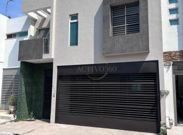 Casa · 326m² · 3 Recámaras · 2 Estacionamientos · Casa en Venta - Cima del Bosque - Cumbres Elite 9 ° Sector - Monterrey