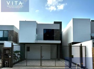 Casa · 3 Recámaras · 2 Estacionamientos · Casa - Fraccionamiento Bali