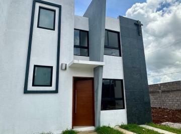 Casa de 3 habitaciones, Fortín · Casa en Venta con Recámara en Planta Baja $1’950,000.=