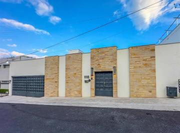 1 · Casa en Renta en Lomas del Valle