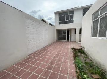 Casa · 3 Recámaras · 2 Estacionamientos · Casa en Venta en Jardines de San Manuel, Puebla, Cerca de Buap
