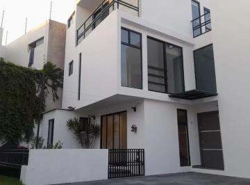 Casa · 3 Recámaras · 2 Estacionamientos · Casa en Venta en Momoxpan, Fraccionamiento Residencial