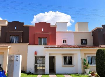 Casa en condominio de 3 habitaciones, Aguascalientes · Casa en Renta Villa Sur – Flor de Nochebuena | 3 Recámaras, 2 Baños y Amplio Jar