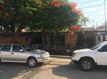 1 · Casa en Venta en Prolongación Moderna