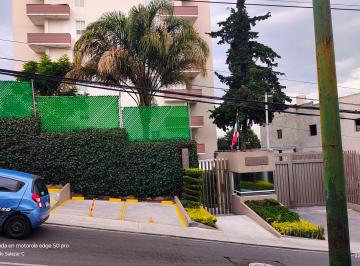 Fachada Calle · Departamento Grande Al Sur de La Ciudad.