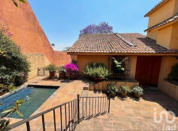 Casa · 616m² · 4 Recámaras · 3 Estacionamientos · Casa en Venta en Bosques de Las Lomas, Cuajimalpa, Cdmx
