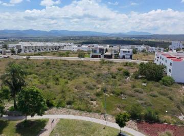 Terreno / Lote , Corregidora · Terreno de 3342 m² en Venta en Fraccionamiento El Manantial.
