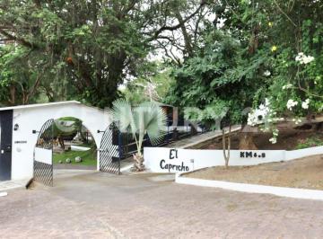 Quinta · 150m² · 3 Recámaras · 7 Estacionamientos · Quinta o Rancho en Venta en Suchitlan, Colima