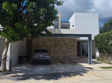 Casa en condominio de 3 habitaciones, Temozón · Casa en Venta de Lujo y Equipada en Privada Moravia, Temozón Norte
