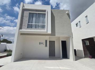 Casa en condominio de 3 habitaciones, Ramos Arizpe · Casa en Venta Dentro de Fraccionamiento en Ramos Arizpe