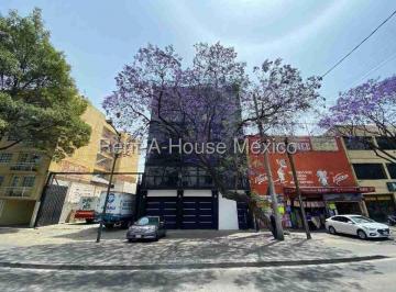 Edificio , Cuauhtémoc · Edificio de Oficinas en Venta con 1,668 m² de Construcción y 20 Estacionamientos en Calzada de Los m