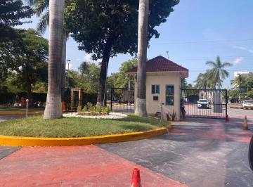 Casa en condominio · 230m² · 3 Recámaras · 2 Estacionamientos · Casa en Renta La Piedra II Cancún de 3 Recámaras Sobre Av Las Torres