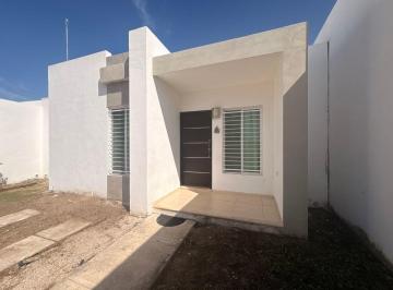 Casa de 2 habitaciones, Mérida · Se Renta Casa Semi Amueblada en Gran Santa Fe