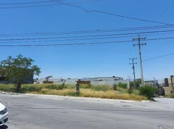 Terreno / Lote · 525m² · Terreno Comercial en Renta