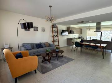 Casa en condominio de 3 habitaciones, El Marqués · Casa en Venta en Zákia, 3 Recámaras, Amueblada con Balcón
