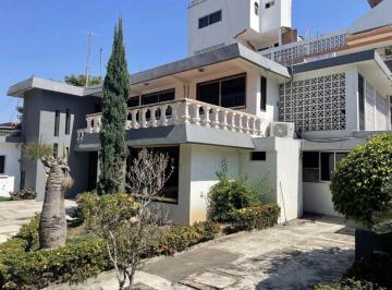 Edificio , Poza Rica de Hidalgo · Se Vende Casa Habitacion, Bodegas y Locales Comerciales en El Mismo Terreno