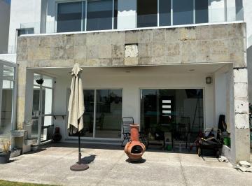 Casa en condominio de 3 habitaciones, Metepec · Casa en Venta en Foresta Dream Lagoons Metepec con Vista Al Lago