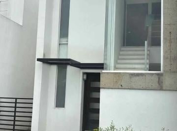 Casa en condominio de 4 habitaciones, Metepec · Casa en Venta en Foresta Dream Lagoons Metepec con Vista Al Lago