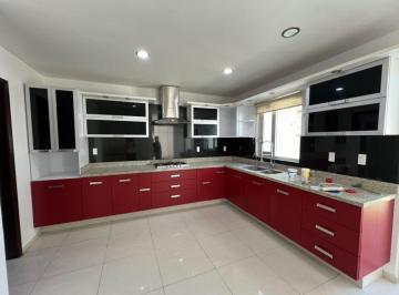 Casa de 4 habitaciones, Zapopan · Casa en Renta en Virreyes Residencial