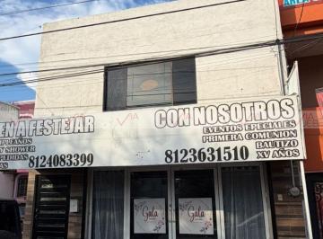 Casa uso de suelo · 180m² · 2 Recámaras · 1 Estacionamiento · Casa con Uso de Suelo en Venta en Pradreras de La Enramada