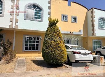 Casa · 99m² · 2 Recámaras · 2 Estacionamientos · Casa en Venta en Fraccionamiento Bosques de La Hacienda 1a Sección Cuautitlán Izcalli Zg 27 - 959