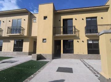 Casa · 90m² · 2 Recámaras · 2 Estacionamientos · Casa en Renta en Fraccionamiento Villa Asturiana, León, Guanajuato