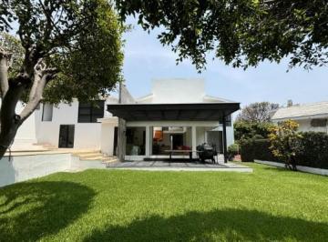Casa · 297m² · 3 Recámaras · 2 Estacionamientos · Venta de Casa en Fracc. en Av Palmira, Cuernavaca