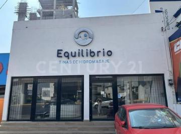 Local comercial · 239m² · 3 Estacionamientos · Local en Renta en Col. Cumbres 2 Sector en Monterrey