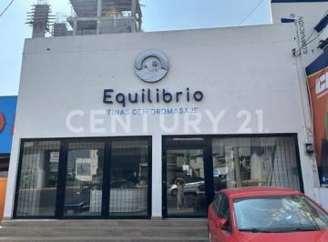 Local comercial · 239m² · 3 Estacionamientos · Local en Venta en Col. Cumbres 2 Sector en Monterrey
