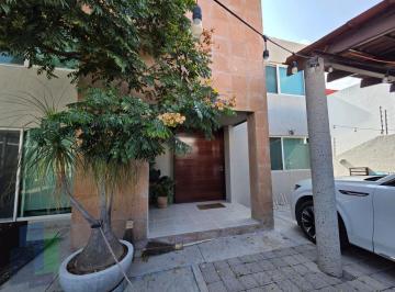 4915efff3285aac5894ad0e41aa0a3f0add4cce3629427dc5e50a927e1e18a3e · Casa en Venta en San Francisco Juriquilla, Amplio Jardín