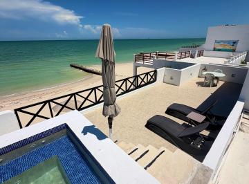 Casa de 5 habitaciones, Progreso · Casa en Venta Frente a La Playa en Chelem